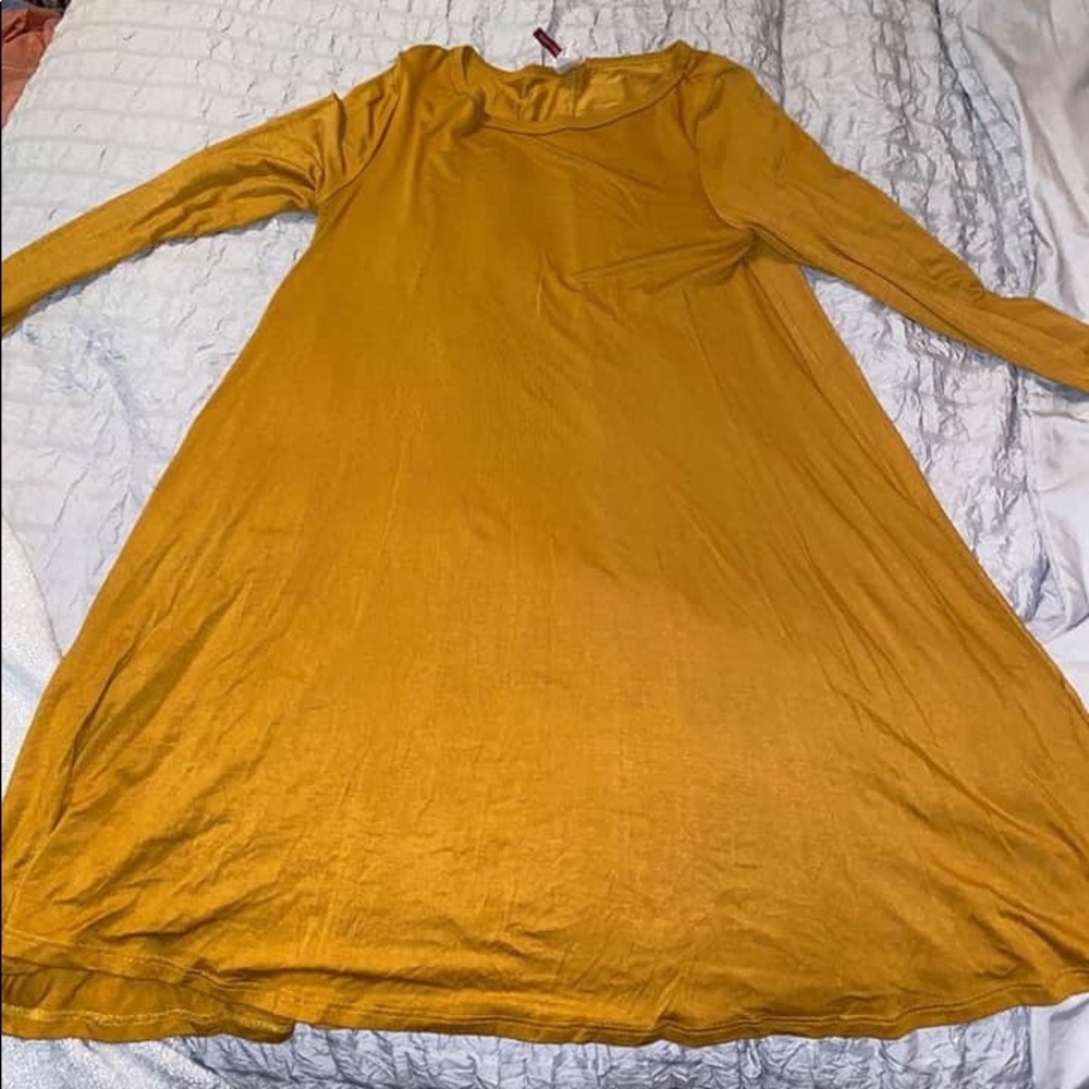 Long sleeve pocket dress